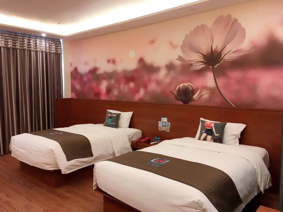 Pai Hotel Huiam Jinghenggu Plaza Jinhu  Zewnętrze zdjęcie