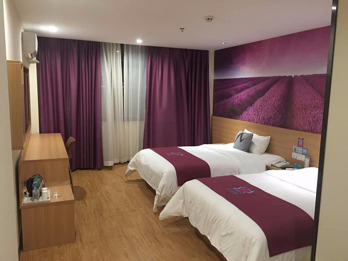 Pai Hotel Huiam Jinghenggu Plaza Jinhu  Zewnętrze zdjęcie