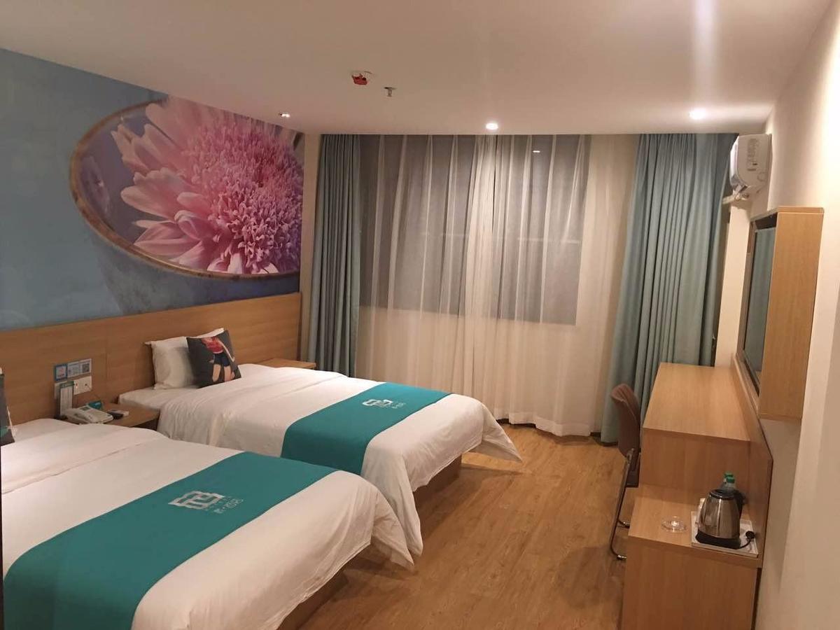 Pai Hotel Huiam Jinghenggu Plaza Jinhu  Zewnętrze zdjęcie